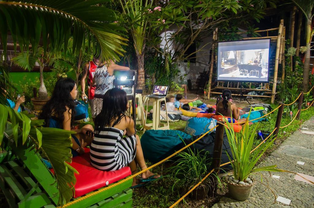 Jeepney Hostel And Kite Resort Balabag (Boracay) Exterior foto