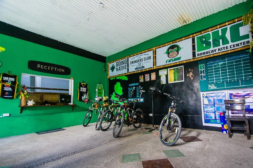 Jeepney Hostel And Kite Resort Balabag (Boracay) Exterior foto