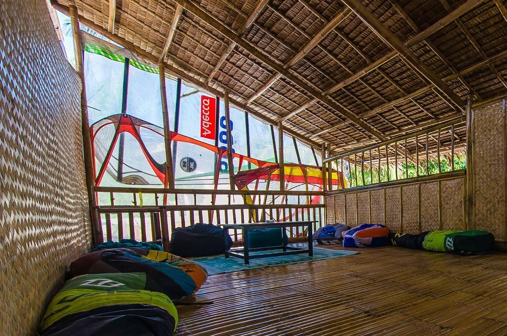 Jeepney Hostel And Kite Resort Balabag (Boracay) Exterior foto