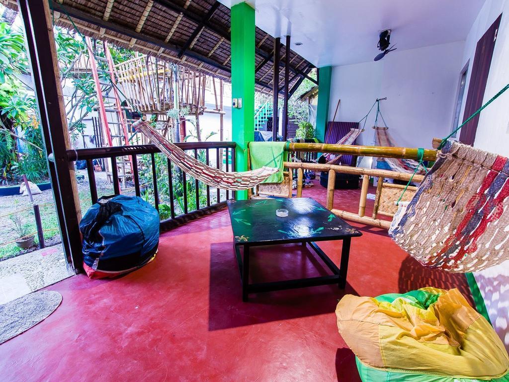 Jeepney Hostel And Kite Resort Balabag (Boracay) Exterior foto
