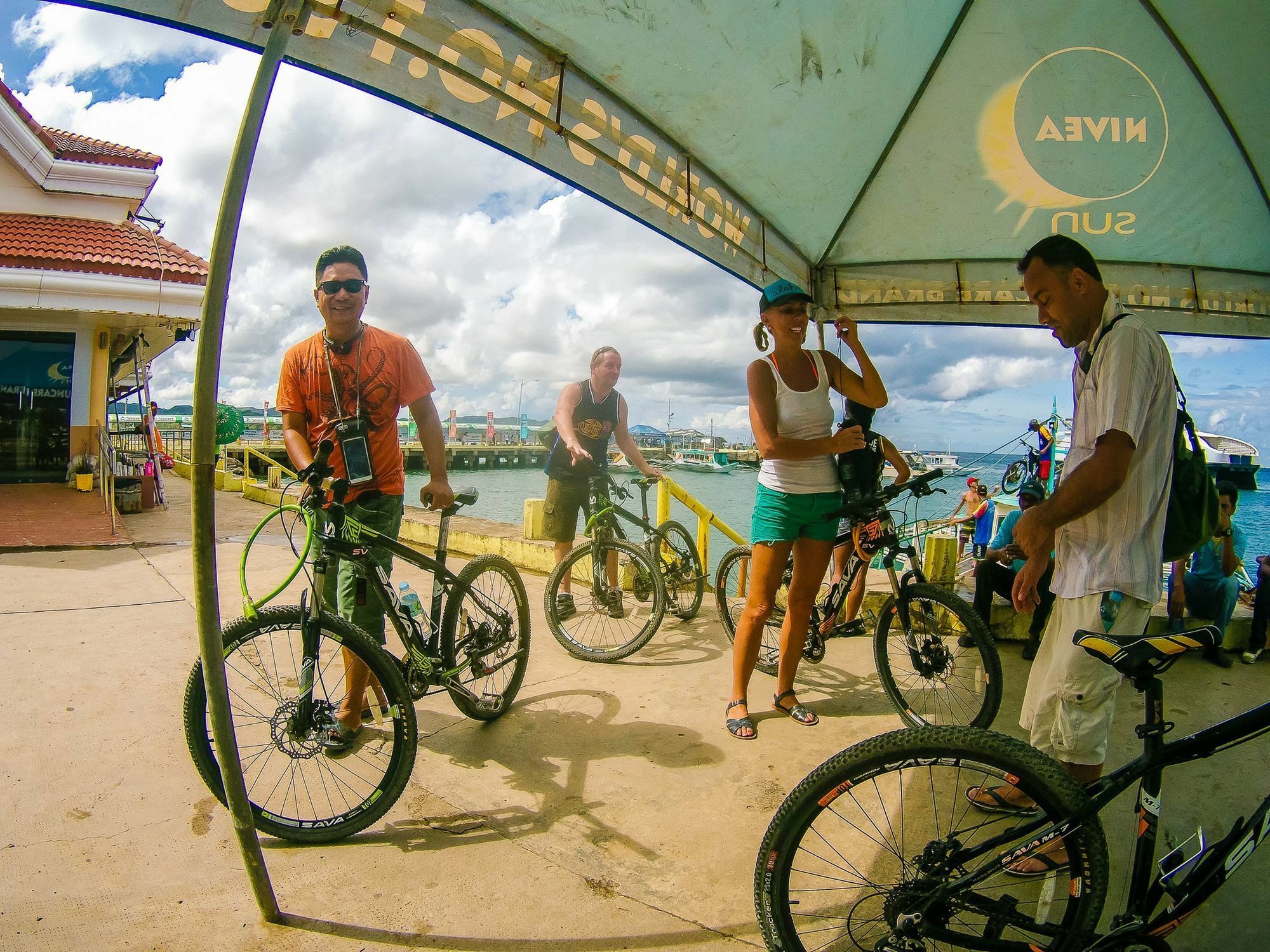Jeepney Hostel And Kite Resort Balabag (Boracay) Exterior foto